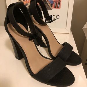 Mix No. 6 Avery Block Heel